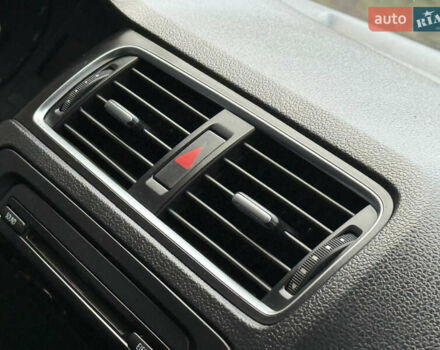 Черный Фольксваген Джетта, объемом двигателя 2.5 л и пробегом 186 тыс. км за 8750 $, фото 52 на Automoto.ua