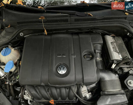 Черный Фольксваген Джетта, объемом двигателя 2.5 л и пробегом 219 тыс. км за 7800 $, фото 16 на Automoto.ua