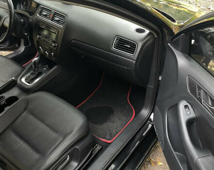 Черный Фольксваген Джетта, объемом двигателя 2.5 л и пробегом 219 тыс. км за 7800 $, фото 10 на Automoto.ua