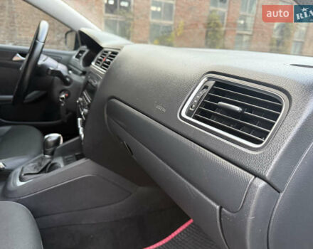 Черный Фольксваген Джетта, объемом двигателя 2.5 л и пробегом 186 тыс. км за 8750 $, фото 50 на Automoto.ua