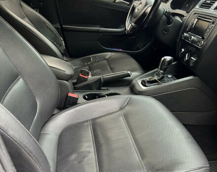 Черный Фольксваген Джетта, объемом двигателя 1.97 л и пробегом 363 тыс. км за 10500 $, фото 22 на Automoto.ua