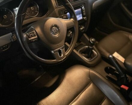 Черный Фольксваген Джетта, объемом двигателя 2.5 л и пробегом 364 тыс. км за 6499 $, фото 1 на Automoto.ua