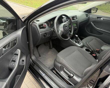 Черный Фольксваген Джетта, объемом двигателя 2 л и пробегом 180 тыс. км за 8200 $, фото 9 на Automoto.ua