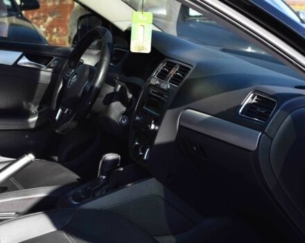 Черный Фольксваген Джетта, объемом двигателя 2.5 л и пробегом 280 тыс. км за 8700 $, фото 9 на Automoto.ua