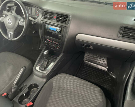 Чорний Фольксваген Джетта, об'ємом двигуна 1.39 л та пробігом 199 тис. км за 8499 $, фото 21 на Automoto.ua