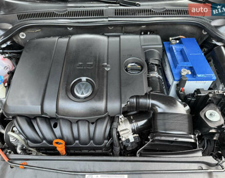 Черный Фольксваген Джетта, объемом двигателя 2.5 л и пробегом 186 тыс. км за 8750 $, фото 58 на Automoto.ua