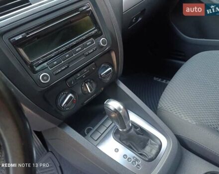 Черный Фольксваген Джетта, объемом двигателя 2.47 л и пробегом 243 тыс. км за 7900 $, фото 19 на Automoto.ua