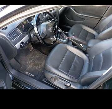 Фольксваген Джетта 2012 в Чернигове на Automoto.ua Черный Фольксваген Джетта, объемом двигателя 2.48 л и пробегом 225 тыс. км за 8600 $, фото 2 на Automoto.ua