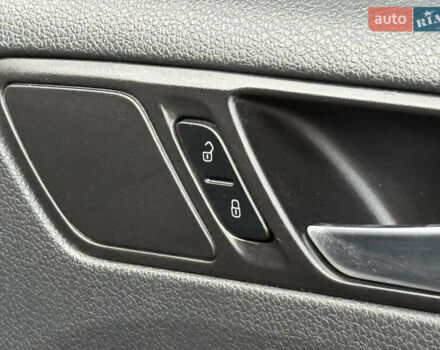 Черный Фольксваген Джетта, объемом двигателя 2.5 л и пробегом 186 тыс. км за 8750 $, фото 44 на Automoto.ua