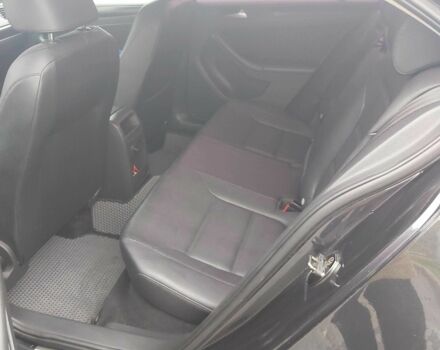 Черный Фольксваген Джетта, объемом двигателя 2.5 л и пробегом 236 тыс. км за 9300 $, фото 8 на Automoto.ua