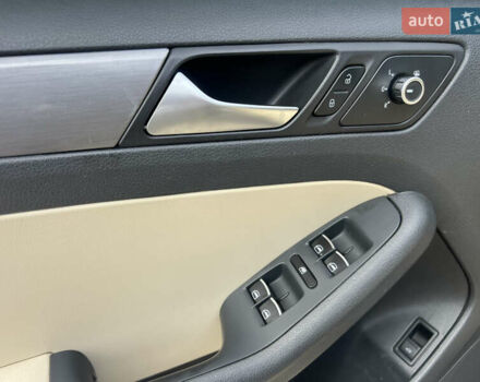 Чорний Фольксваген Джетта, об'ємом двигуна 1.97 л та пробігом 231 тис. км за 9999 $, фото 15 на Automoto.ua