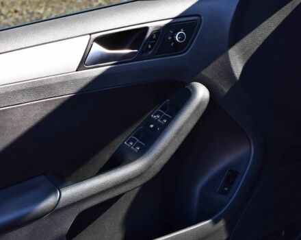 Черный Фольксваген Джетта, объемом двигателя 2.5 л и пробегом 280 тыс. км за 8700 $, фото 10 на Automoto.ua