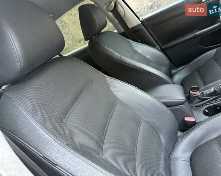 Черный Фольксваген Джетта, объемом двигателя 2.5 л и пробегом 186 тыс. км за 8750 $, фото 47 на Automoto.ua