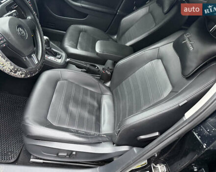 Черный Фольксваген Джетта, объемом двигателя 2.48 л и пробегом 88 тыс. км за 10200 $, фото 9 на Automoto.ua