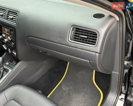 Чорний Фольксваген Джетта, об'ємом двигуна 2.5 л та пробігом 260 тис. км за 8900 $, фото 17 на Automoto.ua