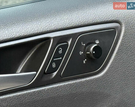 Черный Фольксваген Джетта, объемом двигателя 2.5 л и пробегом 186 тыс. км за 8750 $, фото 21 на Automoto.ua