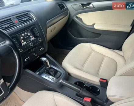 Чорний Фольксваген Джетта, об'ємом двигуна 1.97 л та пробігом 231 тис. км за 9999 $, фото 11 на Automoto.ua