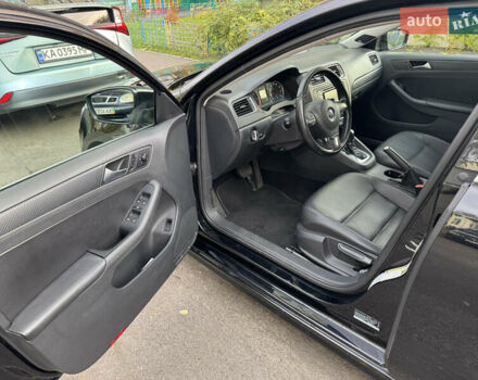 Черный Фольксваген Джетта, объемом двигателя 1.97 л и пробегом 333 тыс. км за 9800 $, фото 11 на Automoto.ua