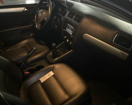 Черный Фольксваген Джетта, объемом двигателя 2.5 л и пробегом 364 тыс. км за 6499 $, фото 4 на Automoto.ua