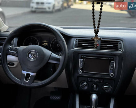 Фольксваген Джетта 2012 в Черкассах на Automoto.ua Черный Фольксваген Джетта, объемом двигателя 2.48 л и пробегом 261 тыс. км за 9900 $, фото 12 на Automoto.ua