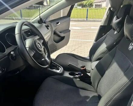 Чорний Фольксваген Джетта, об'ємом двигуна 2 л та пробігом 226 тис. км за 7600 $, фото 5 на Automoto.ua