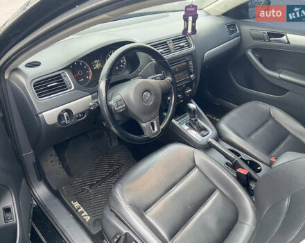 Черный Фольксваген Джетта, объемом двигателя 1.8 л и пробегом 185 тыс. км за 9900 $, фото 8 на Automoto.ua