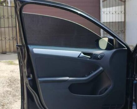 Черный Фольксваген Джетта, объемом двигателя 1.4 л и пробегом 253 тыс. км за 8900 $, фото 4 на Automoto.ua