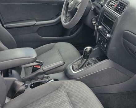 Фольксваген Джетта 2013 в Львове на Automoto.ua Черный Фольксваген Джетта, объемом двигателя 1.98 л и пробегом 228 тыс. км за 7999 $, фото 18 на Automoto.ua