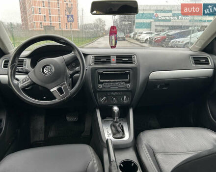 Чорний Фольксваген Джетта, об'ємом двигуна 2.48 л та пробігом 194 тис. км за 7500 $, фото 9 на Automoto.ua