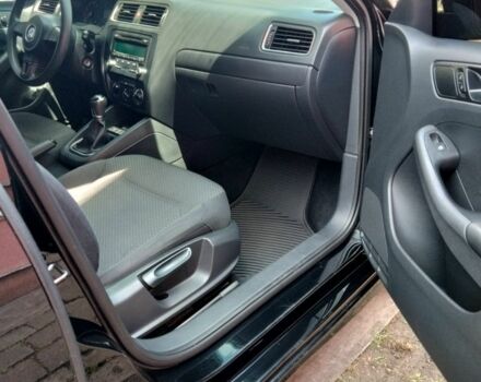 Черный Фольксваген Джетта, объемом двигателя 2 л и пробегом 132 тыс. км за 7715 $, фото 5 на Automoto.ua