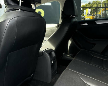 Черный Фольксваген Джетта, объемом двигателя 2.48 л и пробегом 243 тыс. км за 8200 $, фото 10 на Automoto.ua