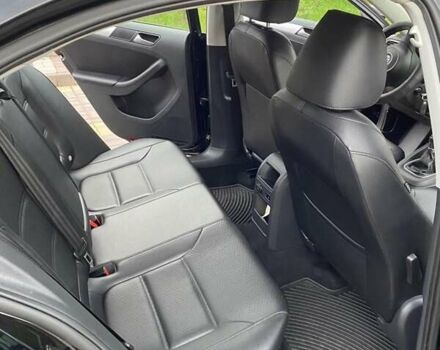 Черный Фольксваген Джетта, объемом двигателя 2.5 л и пробегом 150 тыс. км за 9500 $, фото 5 на Automoto.ua