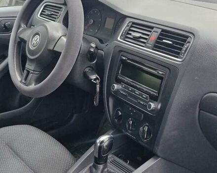 Фольксваген Джетта 2013 в Львове на Automoto.ua Черный Фольксваген Джетта, объемом двигателя 1.98 л и пробегом 228 тыс. км за 7999 $, фото 15 на Automoto.ua