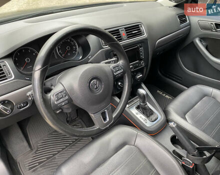 Черный Фольксваген Джетта, объемом двигателя 2.5 л и пробегом 239 тыс. км за 10200 $, фото 38 на Automoto.ua