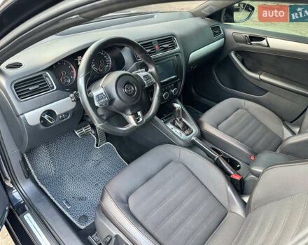 Чорний Фольксваген Джетта, об'ємом двигуна 2 л та пробігом 169 тис. км за 10300 $, фото 4 на Automoto.ua