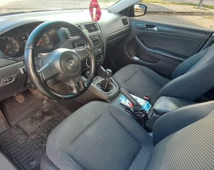 Чорний Фольксваген Джетта, об'ємом двигуна 2 л та пробігом 265 тис. км за 7200 $, фото 5 на Automoto.ua