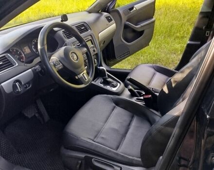 Черный Фольксваген Джетта, объемом двигателя 2.5 л и пробегом 251 тыс. км за 9550 $, фото 13 на Automoto.ua