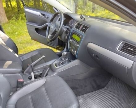 Черный Фольксваген Джетта, объемом двигателя 2.5 л и пробегом 251 тыс. км за 9550 $, фото 14 на Automoto.ua