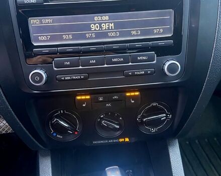 Черный Фольксваген Джетта, объемом двигателя 2 л и пробегом 267 тыс. км за 8300 $, фото 12 на Automoto.ua