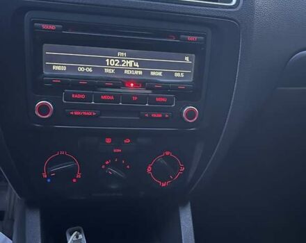 Чорний Фольксваген Джетта, об'ємом двигуна 2 л та пробігом 177 тис. км за 6950 $, фото 13 на Automoto.ua