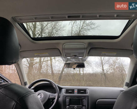 Черный Фольксваген Джетта, объемом двигателя 2.47 л и пробегом 239 тыс. км за 9900 $, фото 36 на Automoto.ua