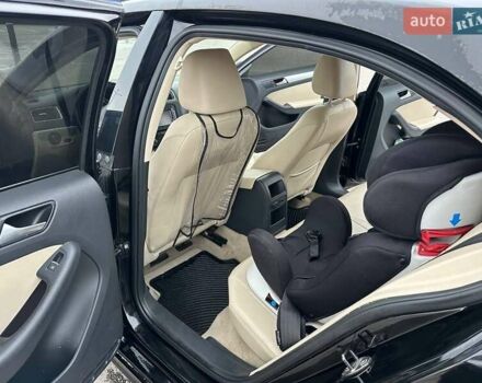 Чорний Фольксваген Джетта, об'ємом двигуна 1.8 л та пробігом 183 тис. км за 8800 $, фото 9 на Automoto.ua