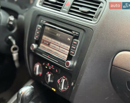 Чорний Фольксваген Джетта, об'ємом двигуна 1.8 л та пробігом 210 тис. км за 7400 $, фото 7 на Automoto.ua