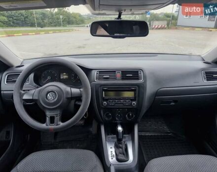 Фольксваген Джетта 2013 в Львове на Automoto.ua Черный Фольксваген Джетта, объемом двигателя 1.98 л и пробегом 228 тыс. км за 7999 $, фото 13 на Automoto.ua