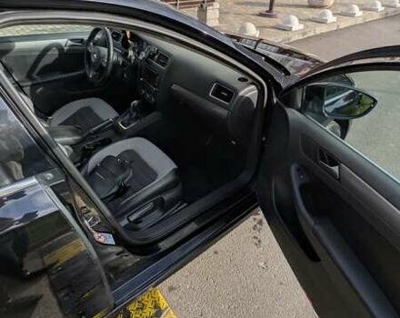 Черный Фольксваген Джетта, объемом двигателя 1.97 л и пробегом 280 тыс. км за 11499 $, фото 14 на Automoto.ua