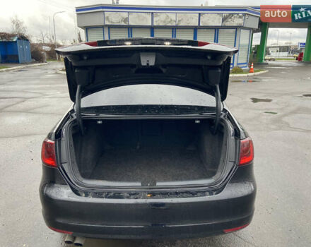 Черный Фольксваген Джетта, объемом двигателя 1.8 л и пробегом 185 тыс. км за 9900 $, фото 10 на Automoto.ua