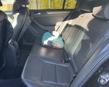 Черный Фольксваген Джетта, объемом двигателя 2 л и пробегом 103 тыс. км за 10400 $, фото 7 на Automoto.ua