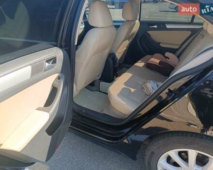 Черный Фольксваген Джетта, объемом двигателя 1.8 л и пробегом 165 тыс. км за 9700 $, фото 4 на Automoto.ua