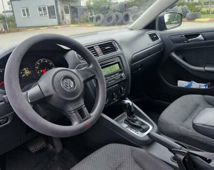 Фольксваген Джетта 2013 в Львове на Automoto.ua Черный Фольксваген Джетта, объемом двигателя 1.98 л и пробегом 228 тыс. км за 7999 $, фото 17 на Automoto.ua