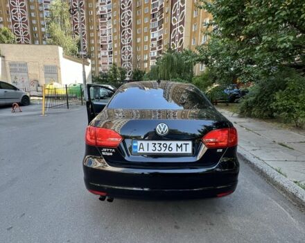 Черный Фольксваген Джетта, объемом двигателя 1.8 л и пробегом 142 тыс. км за 8500 $, фото 4 на Automoto.ua